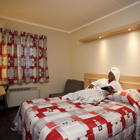 Road Lodge Carnival City Brakpan Exterior foto